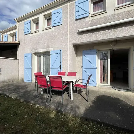 Climatise De 3 Pieces Avec Piscine, Terrasse Et Parking - - Fr-1-382-54 דירה *